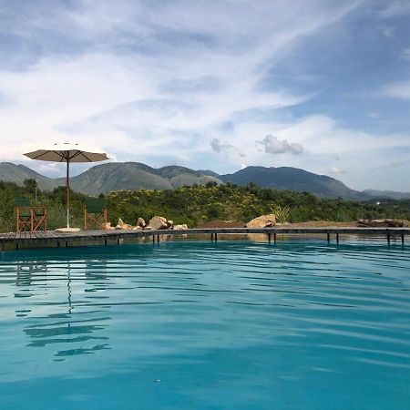 Bote Farms Agriturismo ซารานเดอ ภายนอก รูปภาพ